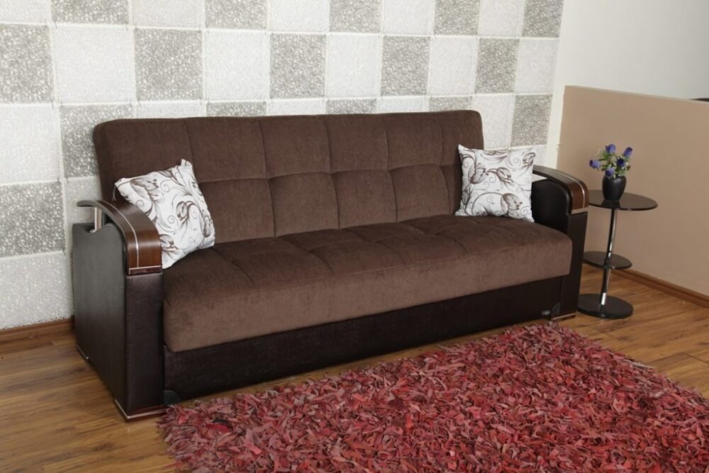 ספה נוחה חומה