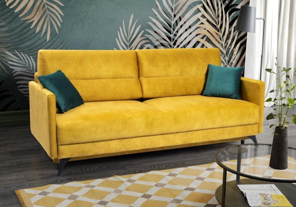 ספה צהובה עם משענת