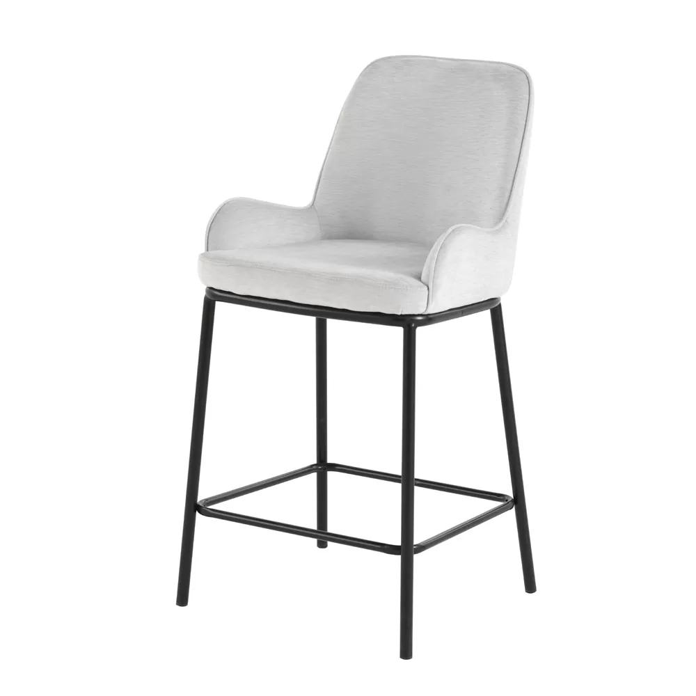 זוג כיסאות בר מעוצבים לפינת אוכל מרופדים בד רחיץ דגם ברק – אבן