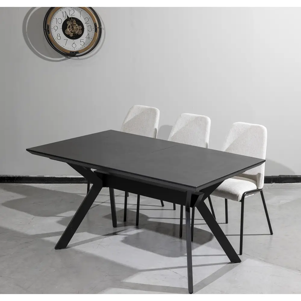 שולחן אוכל נפתח 1.6-2.2 מ’ עם רגלי ברזל דגם טוסקנה-שחור